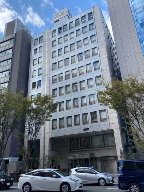 梅田プラザビル本館外観.jpg